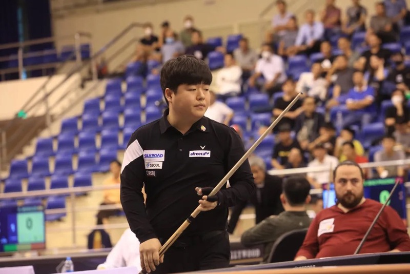 Anh gây ấn tượng bởi tư duy chiến thuật sắc bén và tinh thần học hỏi không ngừng 