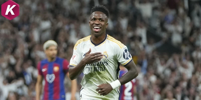 Real Madrid công bố mức giá cho Vinicius, Arsenal vào cuộc